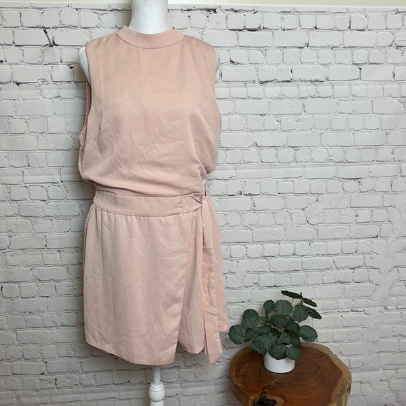 Potter’s Pot Sleeveless Romper - Picture 2 of 14